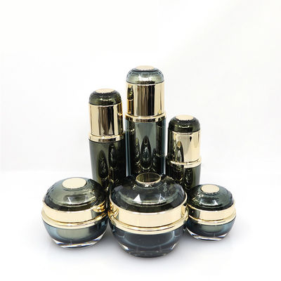 China Personalized Makeup Collection Set With Custom Logo Pump Cap Screen Printing